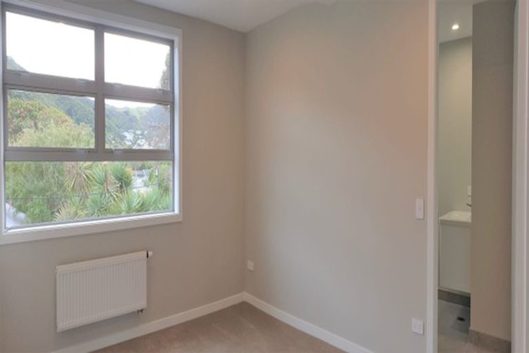 Photo of property in 7a Chamberlain Road, Karori, Wellington, 6012