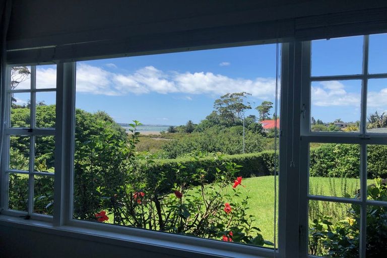 Photo of property in 12 Dowling Place, Pakuranga, Auckland, 2010