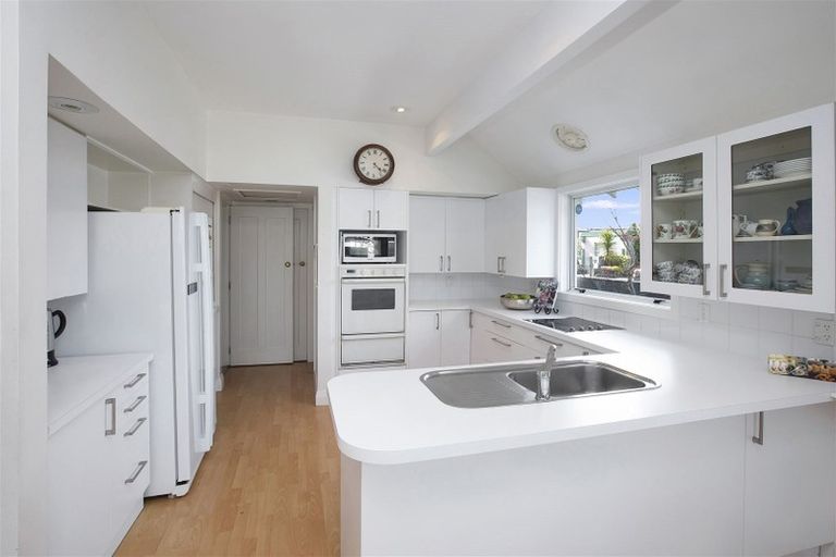 Photo of property in 43 Idris Road, Fendalton, Christchurch, 8052