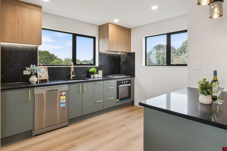 Photo of property in 12a Damian Way, Weymouth, 2103