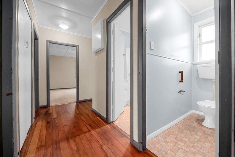 Photo of property in 41 Old Farm Road, Hamilton East, Hamilton, 3216