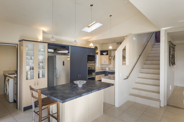 Photo of property in 47 Ruapehu Drive, Fitzherbert, Palmerston North, 4410