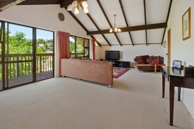 Photo of property in 94 Oaktree Avenue, Browns Bay, Auckland, 0630