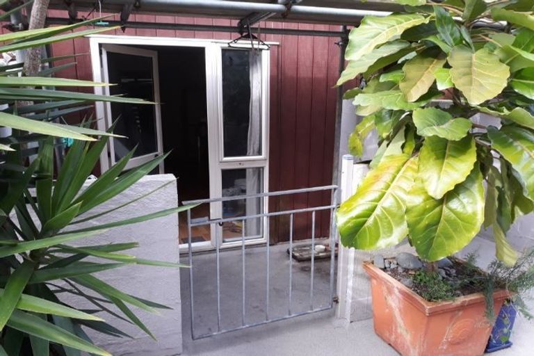Photo of property in 7b/66 Mount Eden Road, Mount Eden, Auckland, 1024