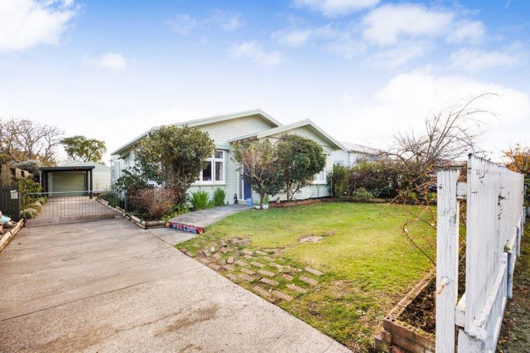 Photo of property in 17 Manson Street, Terrace End, Palmerston North, 4410