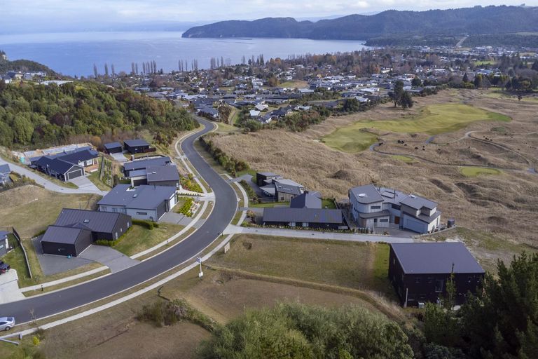 Photo of property in 35 Kittyhawk Drive, Kinloch, Taupo, 3377