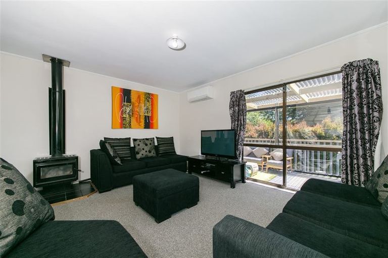 Photo of property in 20 Borich Road, Sunnyvale, Auckland, 0612