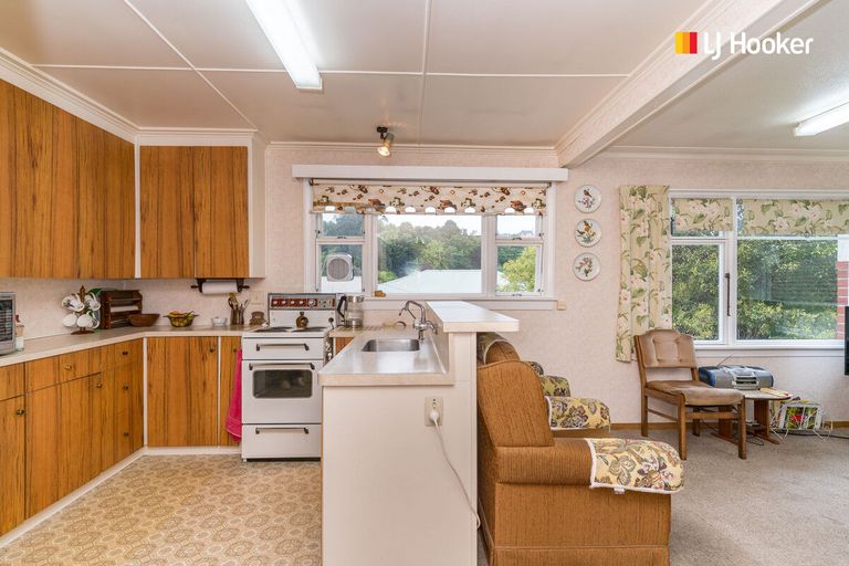 Photo of property in 35 Glen Road, Mornington, Dunedin, 9011