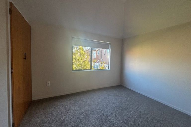 Photo of property in 4/19 Grove Road, Addington, Christchurch, 8024