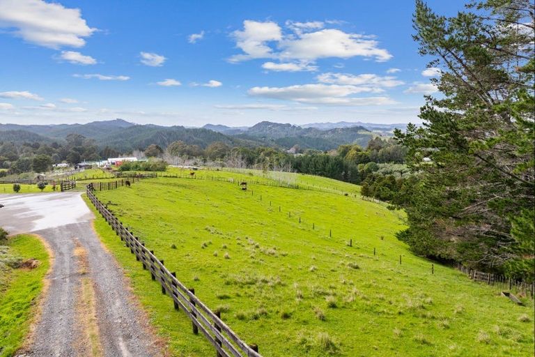 Photo of property in 318 Vinegar Hill Road, Kauri, Kamo, 0185