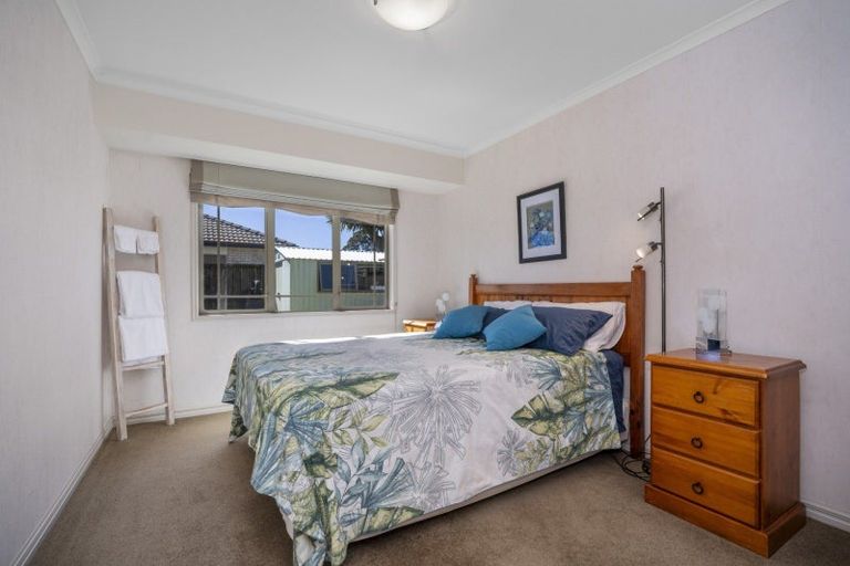 Photo of property in 23 Inverness Drive, Pyes Pa, Tauranga, 3112