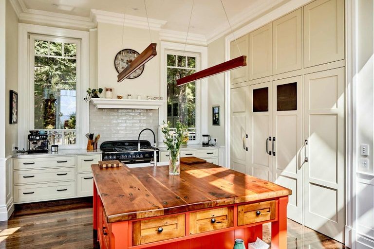 Photo of property in 18 Huia Road, Days Bay, Lower Hutt, 5013