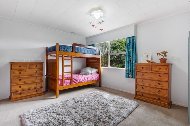 Photo of property in 6 Mowbray Place, Sunnynook, Auckland, 0620