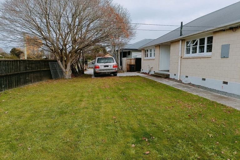 Photo of property in 27 Hollyford Avenue, Bryndwr, Christchurch, 8053