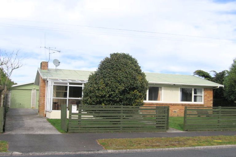 Photo of property in 43 English Street, St Andrews, Hamilton, 3200
