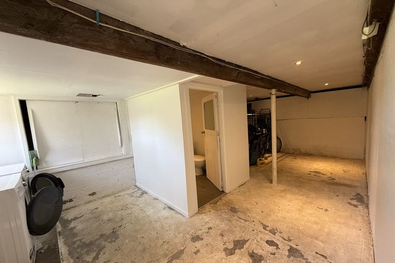 Photo of property in 13 Akarana Avenue, Mount Roskill, Auckland, 1041