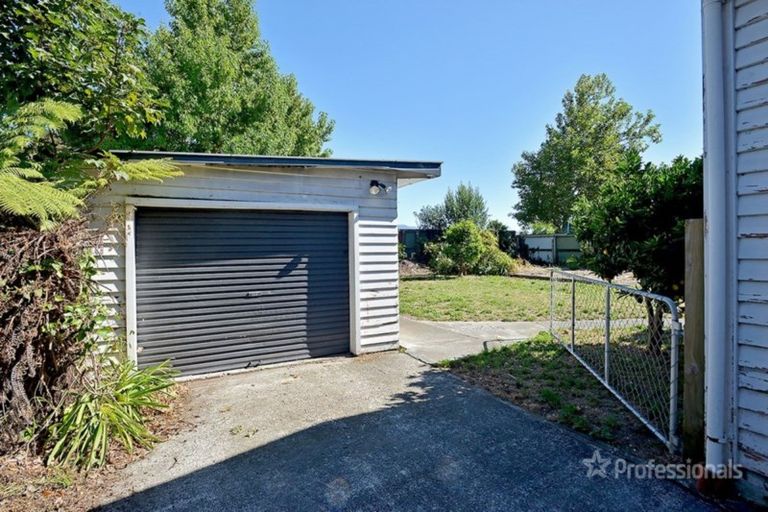 Photo of property in 42 Wyndham Street, Carterton, 5713