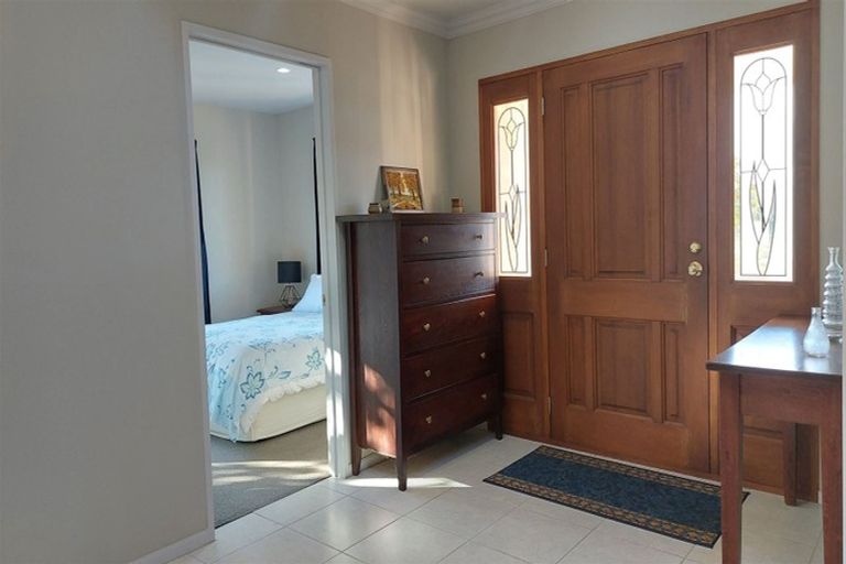 Photo of property in 27 Stableford Green, Burnside, Christchurch, 8053