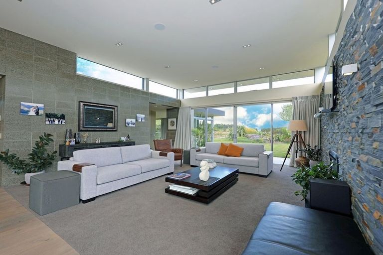 Photo of property in 141 Awamoa Road, Holmes Hill, Oamaru, 9401