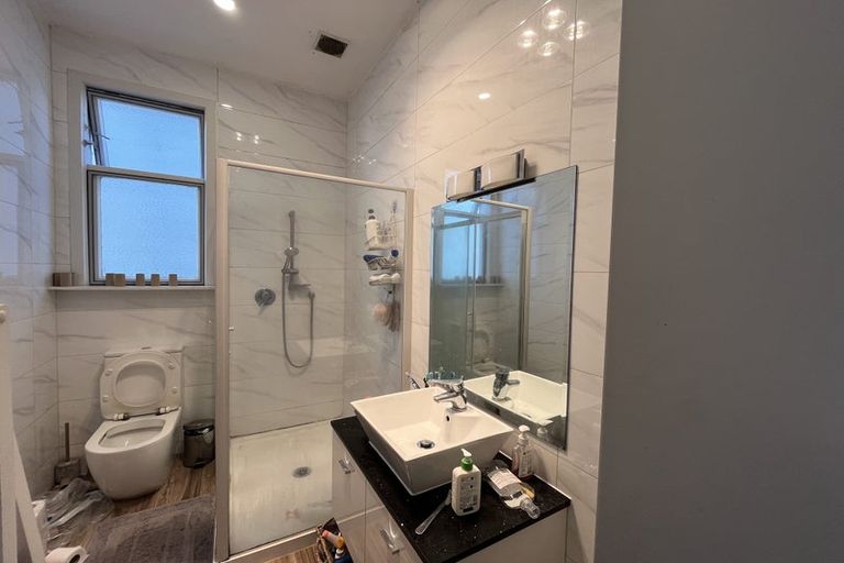 Photo of property in 7 Fallowfield Avenue, Mount Victoria, Wellington, 6011