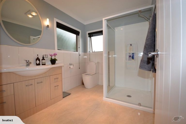 Photo of property in 17 Arthur Carwen Place, Pukekohe, 2120