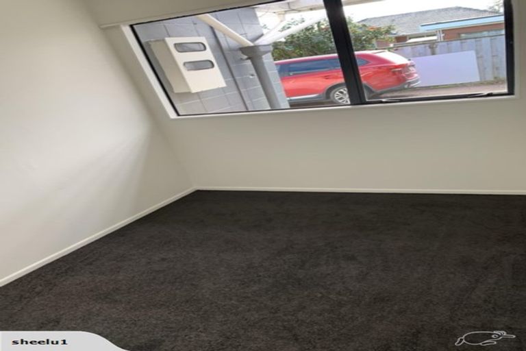 Photo of property in 2/11 Overton Road, Papatoetoe, Auckland, 2025