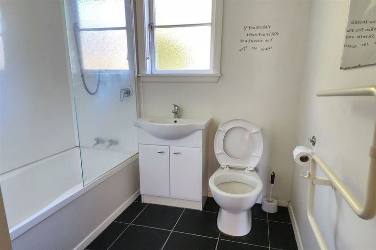 Photo of property in 48 Douglas Street, Highfield, Timaru, 7910