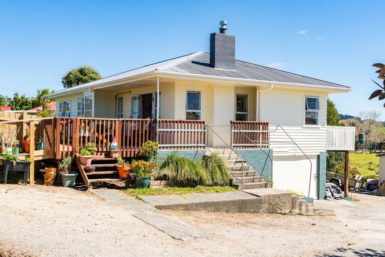 Photo of property in 46 Gorge Road, Maungaturoto, 0520