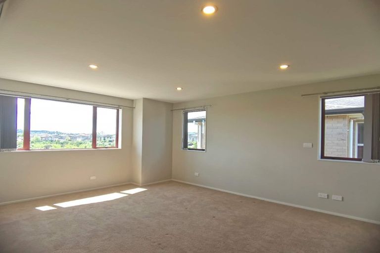 Photo of property in 48 Hughs Way, Flat Bush, Auckland, 2019