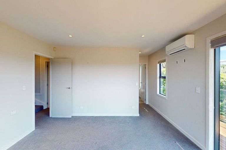 Photo of property in 1 Lyons Crescent, Strathmore Park, Wellington, 6022