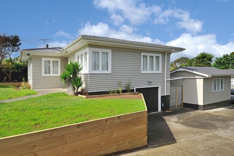 Photo of property in 5a Scotts Road, Manurewa East, Auckland, 2102