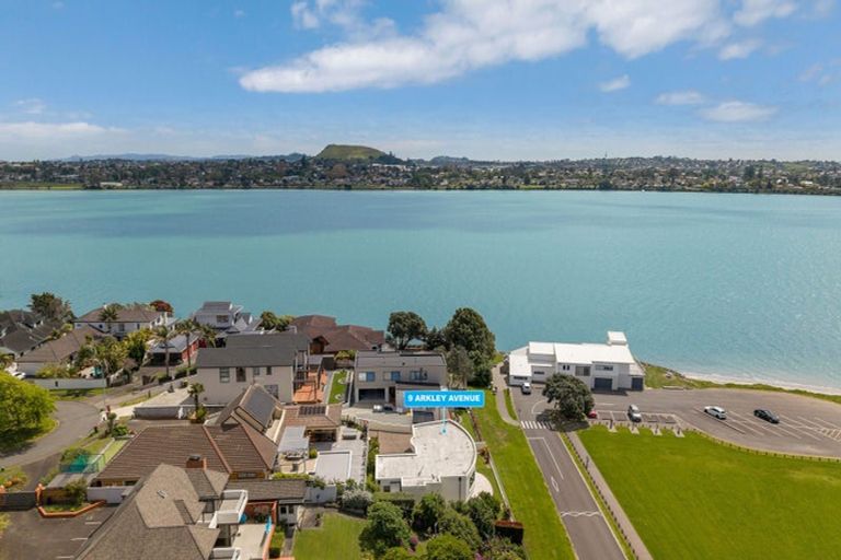 Photo of property in 9 Arkley Avenue, Farm Cove, Auckland, 2012