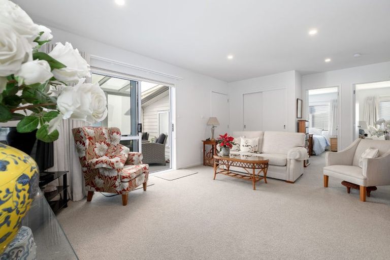 Photo of property in 11 Kamahi Crescent, Papamoa Beach, Papamoa, 3118