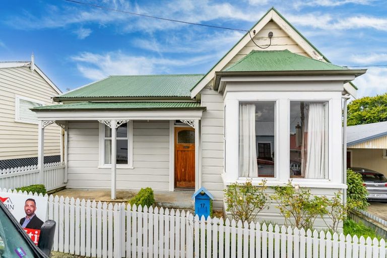 Photo of property in 17 Peel Street, Mornington, Dunedin, 9011
