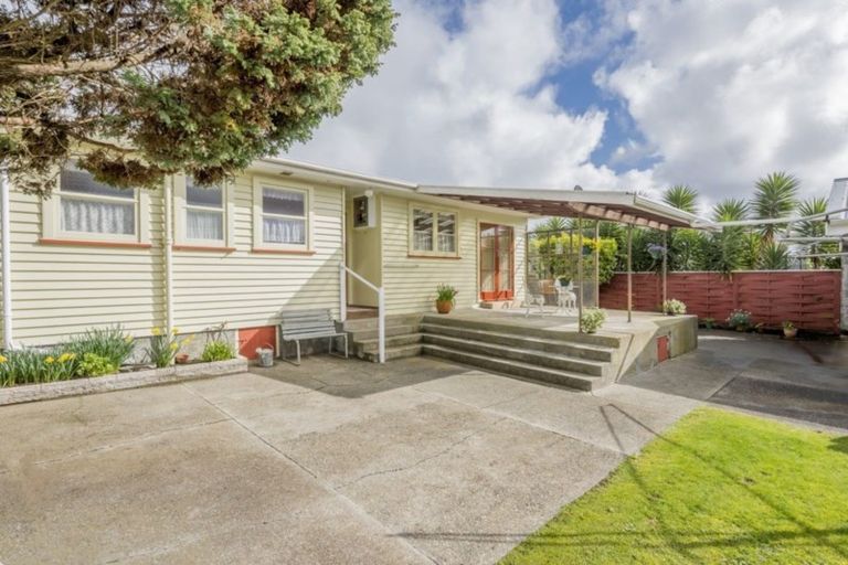 Photo of property in 7 Marlborough Street, Levin, 5510