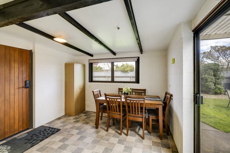 Photo of property in 8 Wiltshire Place, Tamatea, Napier, 4112