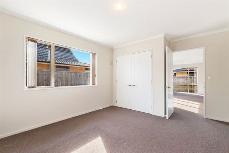 Photo of property in 3 Reeves Road, Rangiora, 7400