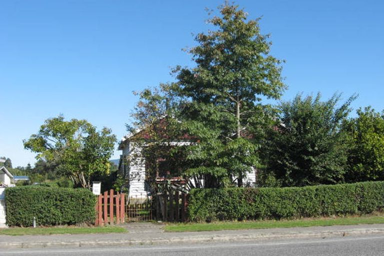 Photo of property in 220 Talbot Street, Geraldine, 7930