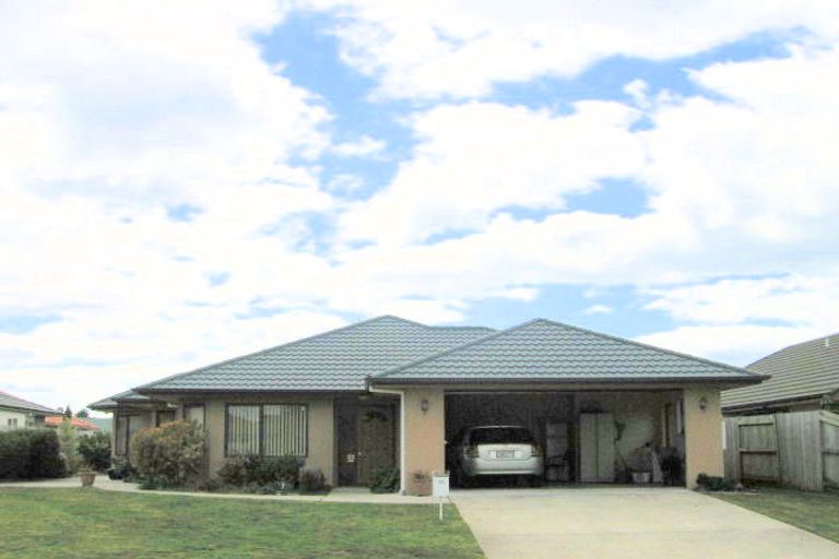 Photo of property in 56 Corinth Grove, Papamoa Beach, Papamoa, 3118