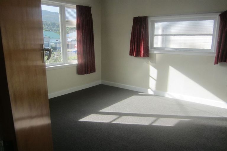 Photo of property in 68 Marlborough Street, Greymouth, 7805