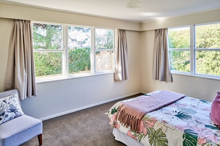 Photo of property in 22 Angell Street, Johnsonville, Wellington, 6037