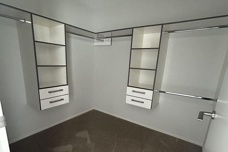 Photo of property in 25 Bordeaux Parade, Te Atatu South, Auckland, 0610