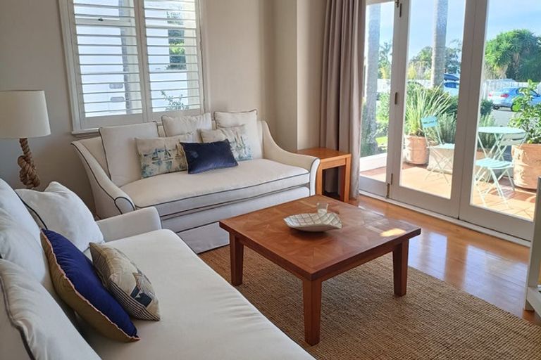 Photo of property in 3 Alison Avenue, Takapuna, Auckland, 0622