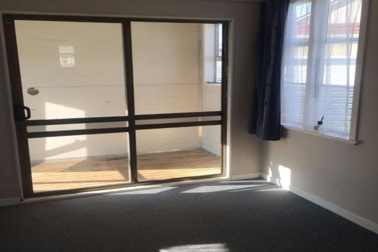 Photo of property in 83 Molesworth Street, Taita, Lower Hutt, 5011