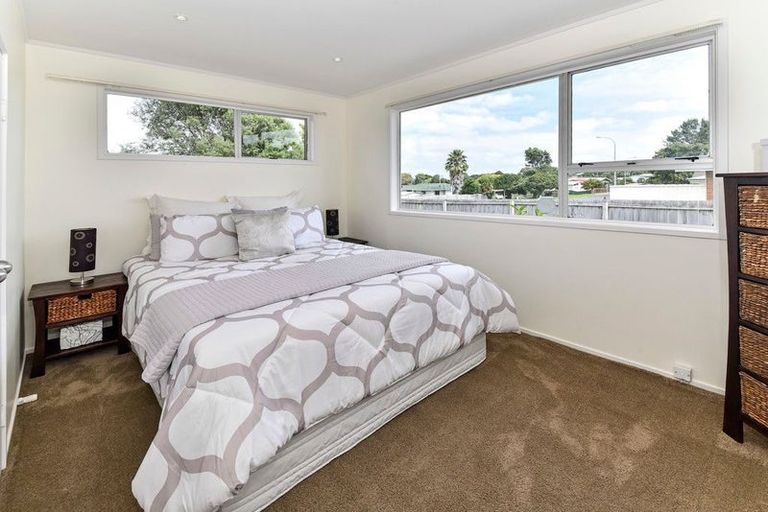 Photo of property in 105 Mahia Road, Wattle Downs, Auckland, 2103