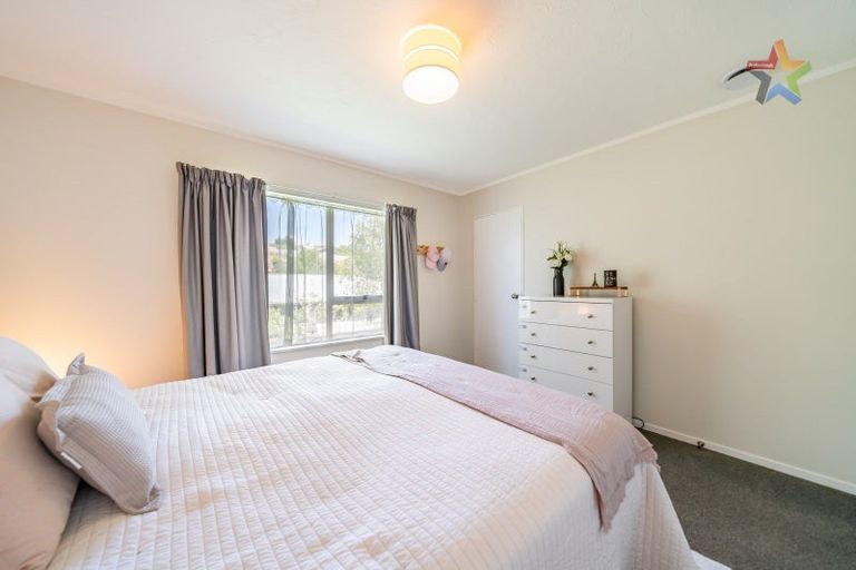 Photo of property in 3 Kaitangata Crescent, Kelson, Lower Hutt, 5010