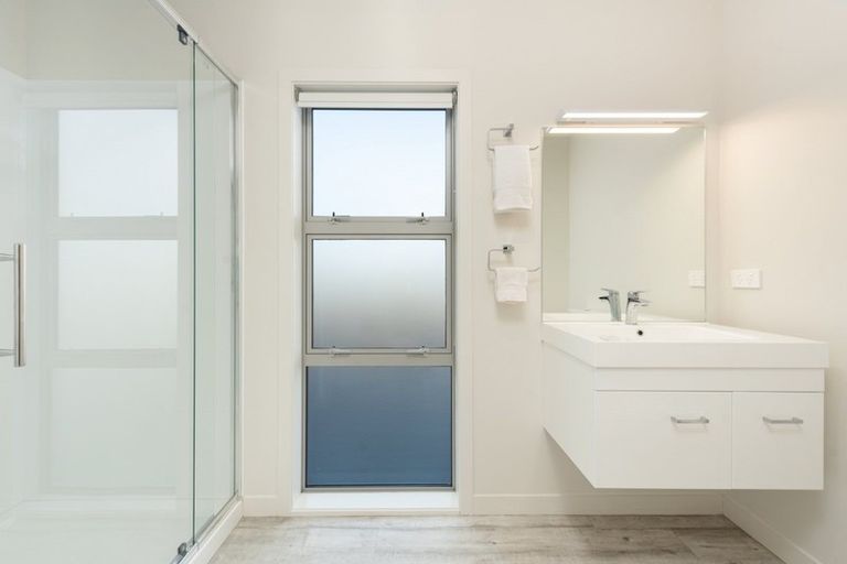 Photo of property in 2 Boulder Lane, Pyes Pa, Tauranga, 3112