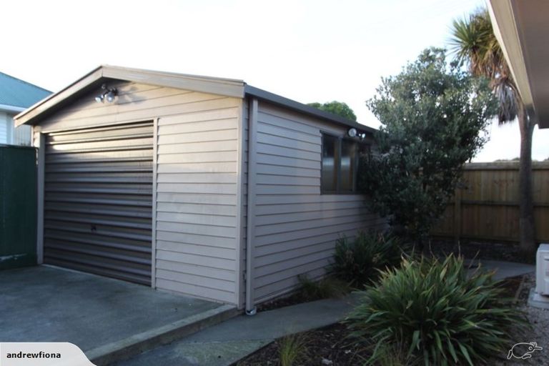 Photo of property in 114a Pine Avenue, South New Brighton, Christchurch, 8062
