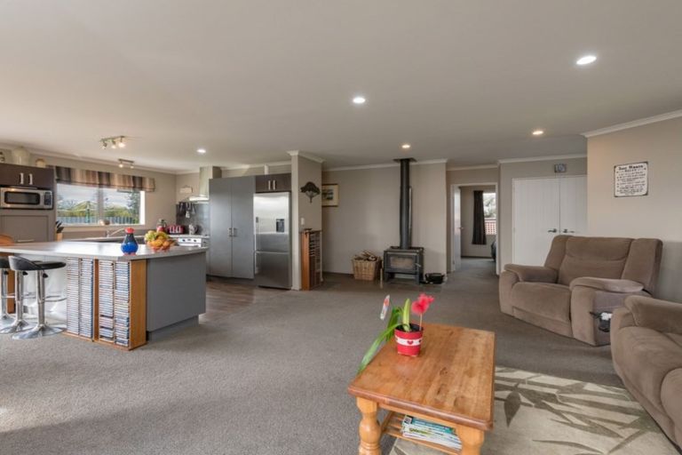 Photo of property in 22 Sanderlane Drive, Motueka, 7120