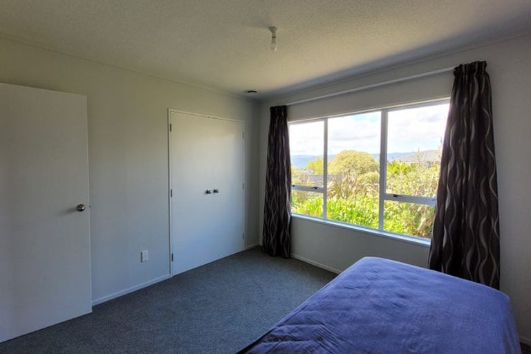 Photo of property in 22 Jasmine Grove, Maungaraki, Lower Hutt, 5010